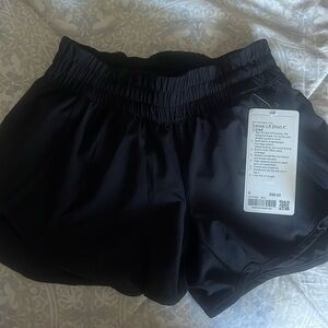 Lululemon tracker short size 6